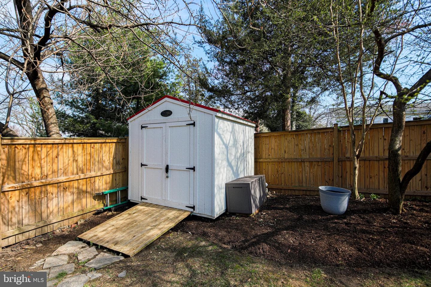 512 Crestwood Drive photo 72