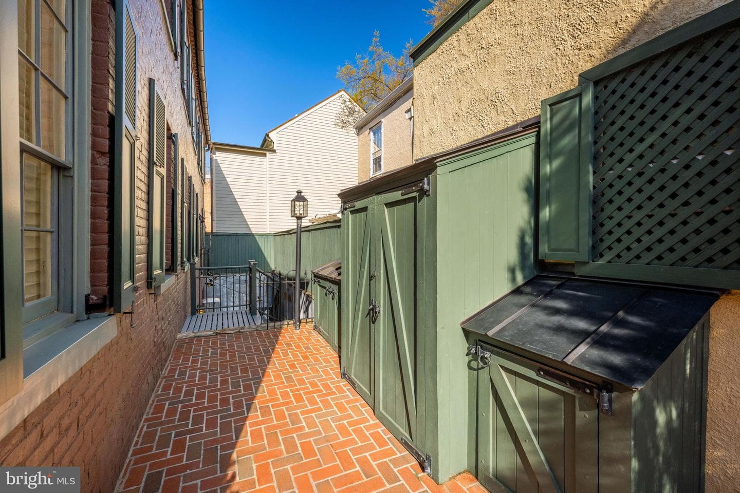 403 S Fairfax Street photo 57