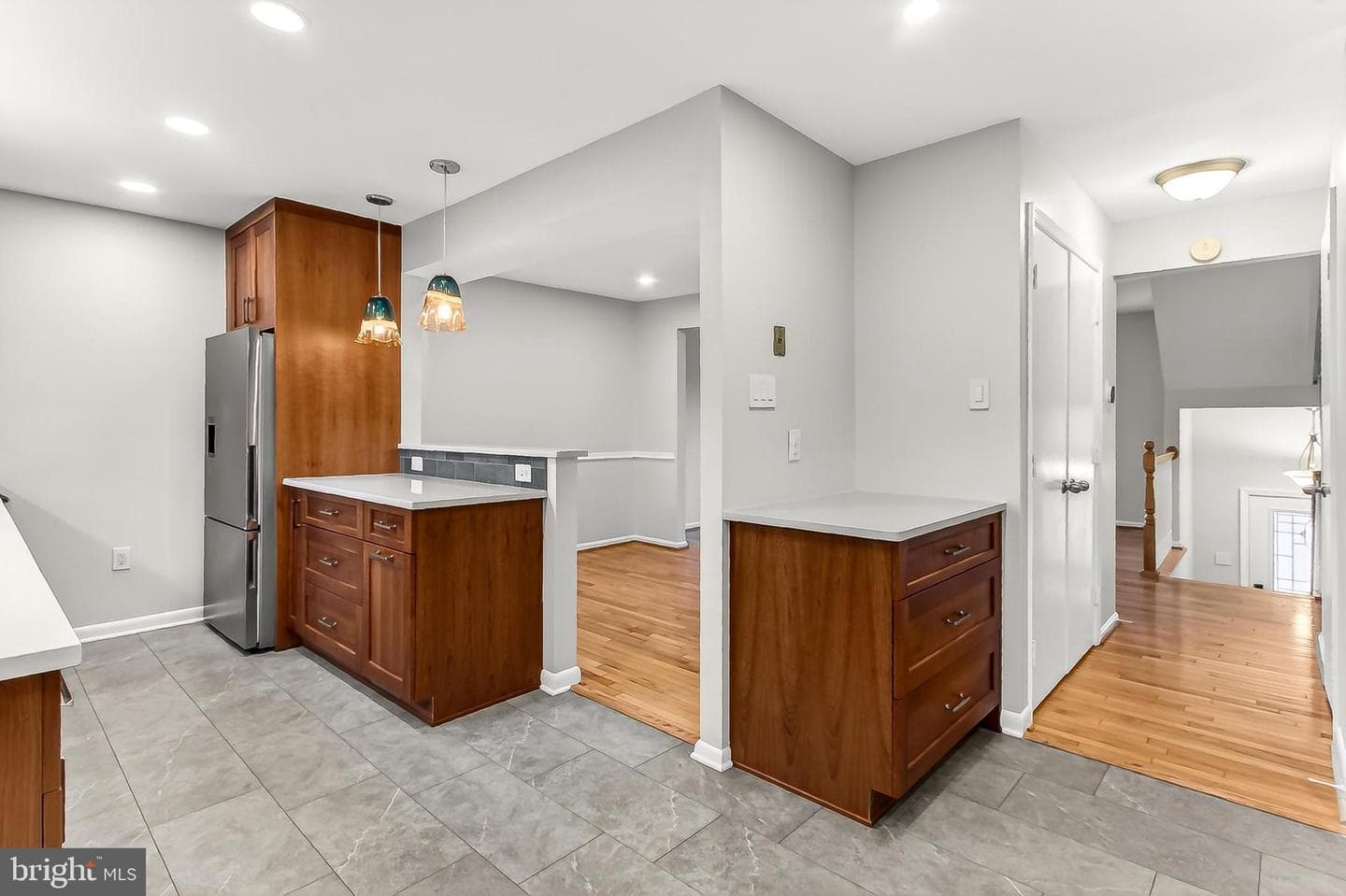 8 W Chapman Street #a photo 15