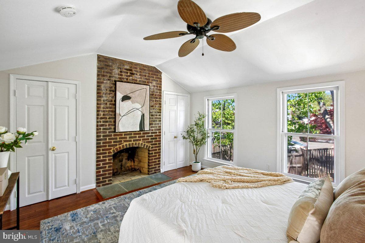 813 Wolfe Street photo 23