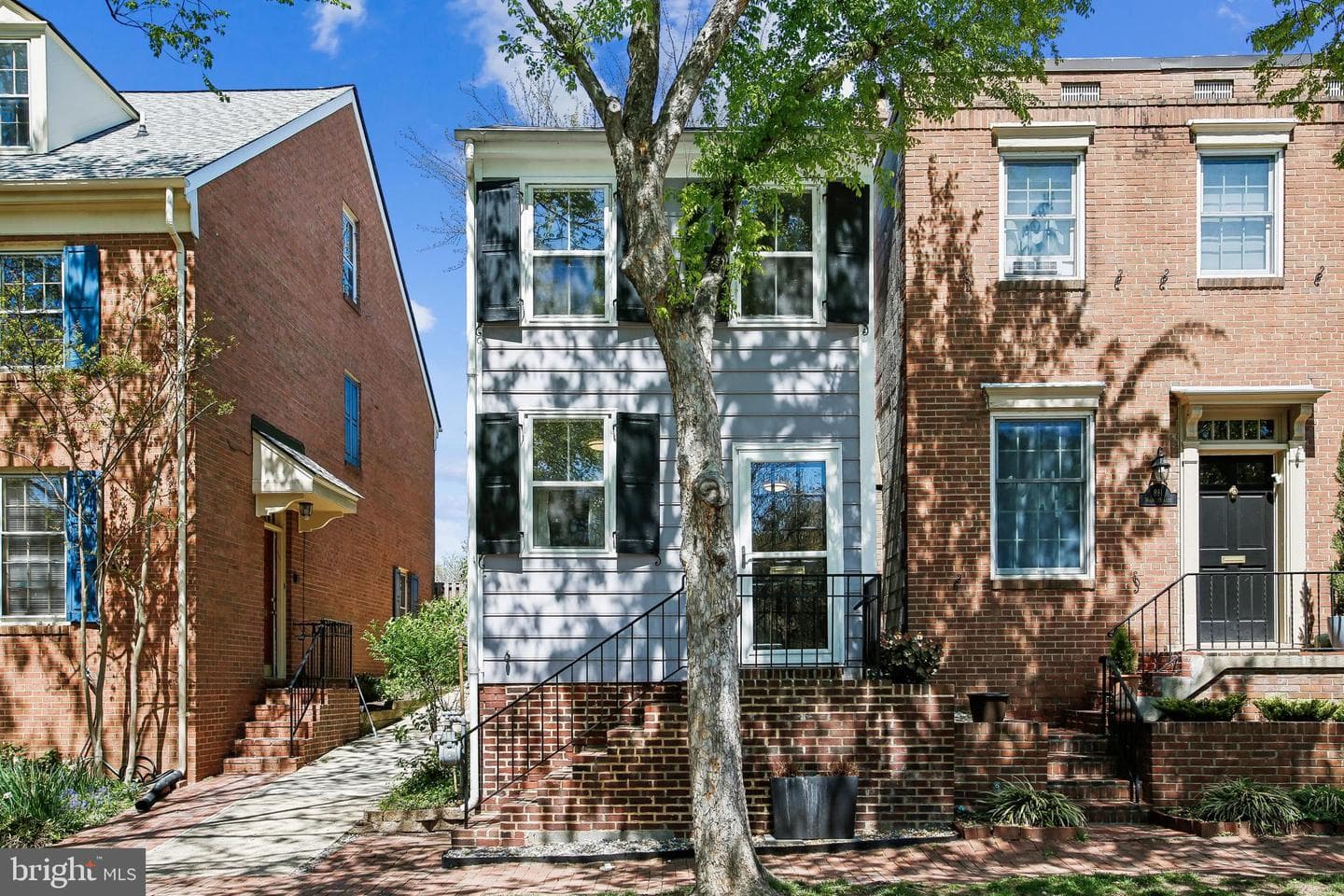813 Wolfe Street photo 3