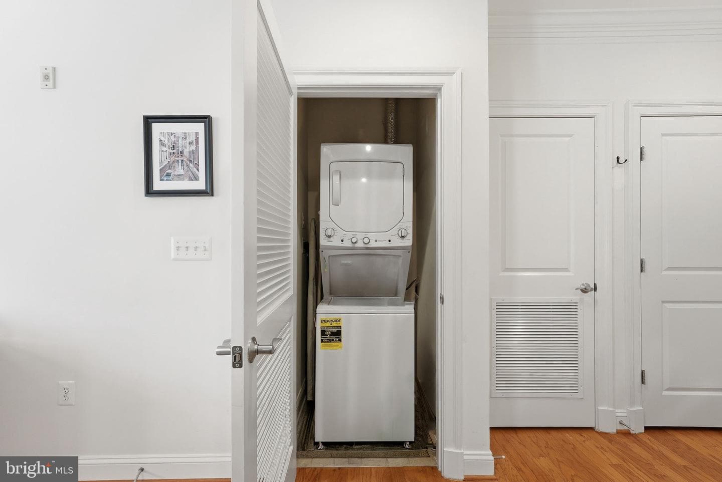 1023 N Royal Street #305 photo 21