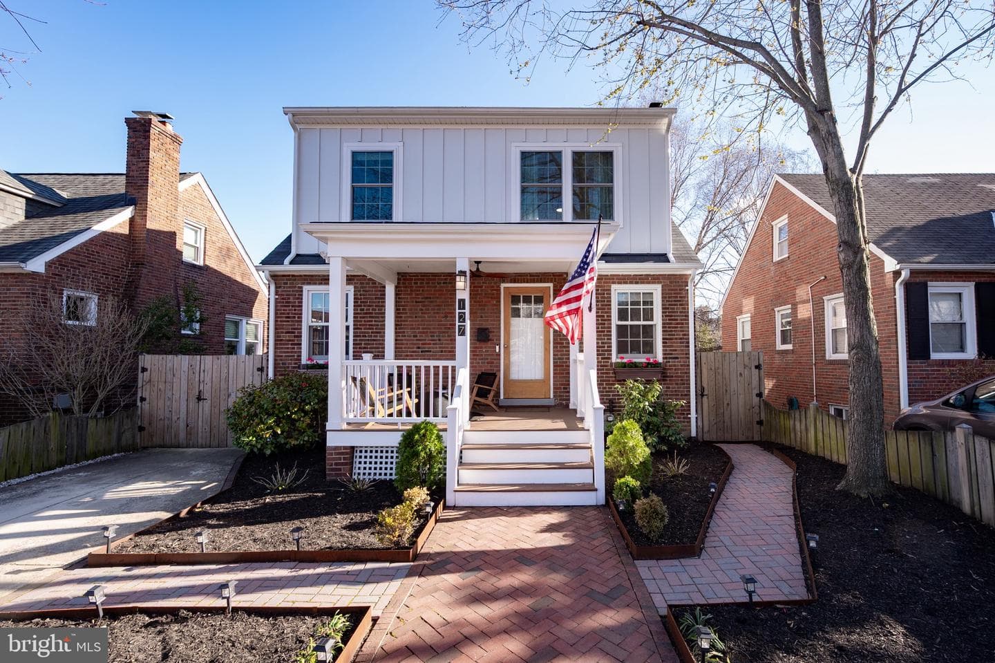 127 E Walnut Street photo 3