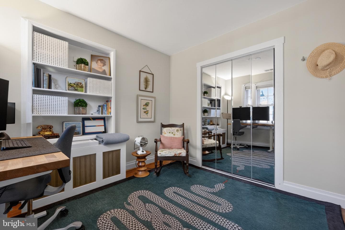 127 E Walnut Street photo 35