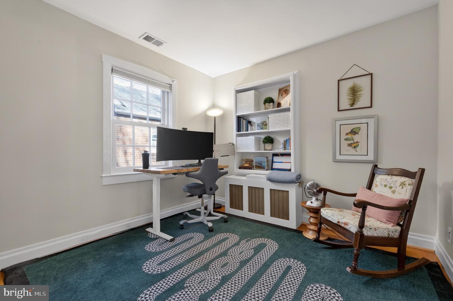 127 E Walnut Street photo 36