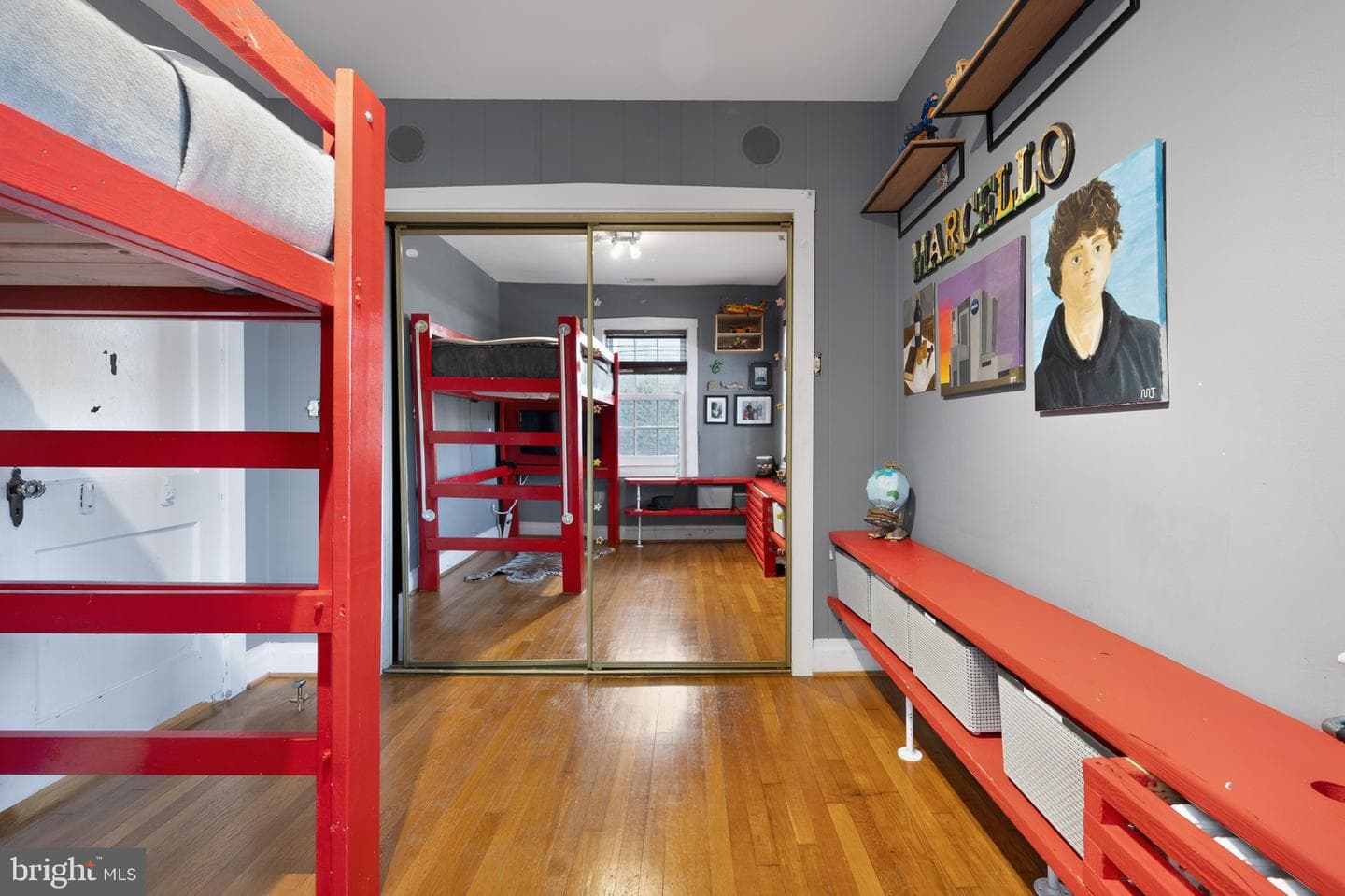 127 E Walnut Street photo 37