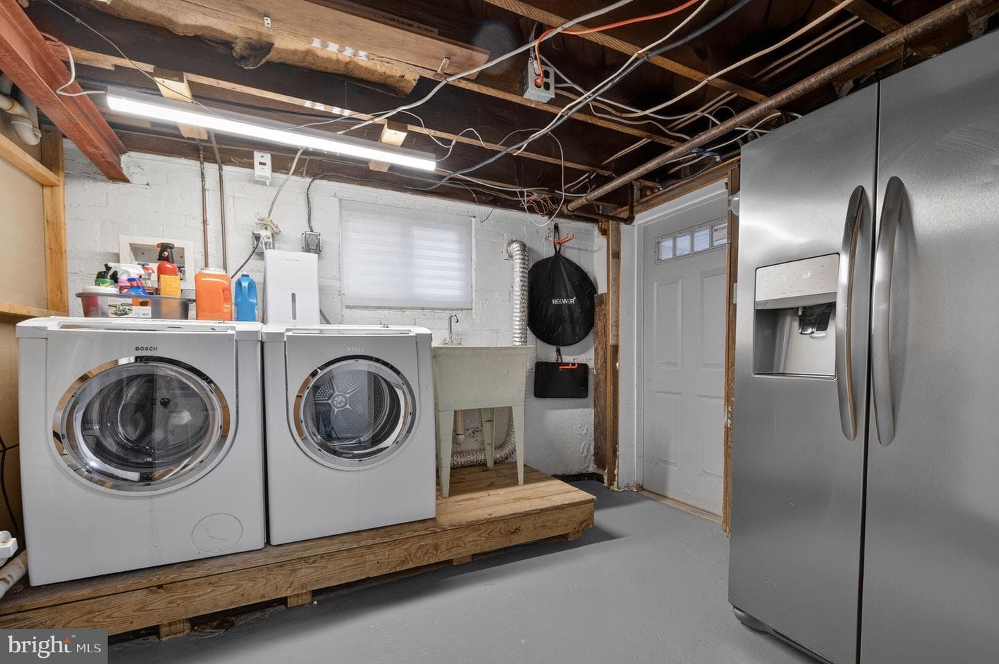 127 E Walnut Street photo 44