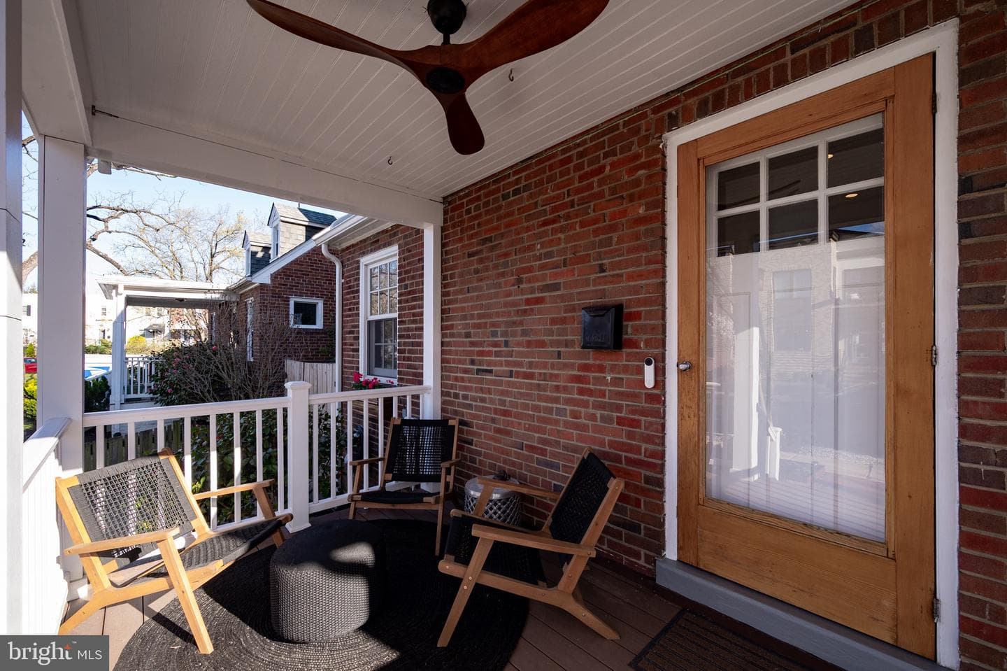 127 E Walnut Street photo 6