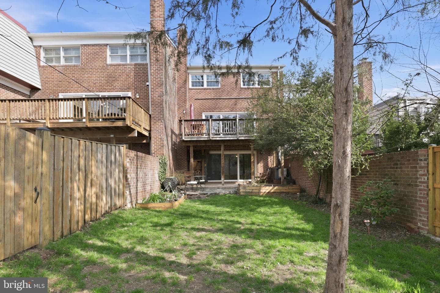 2928 Nob Hill Court photo 18