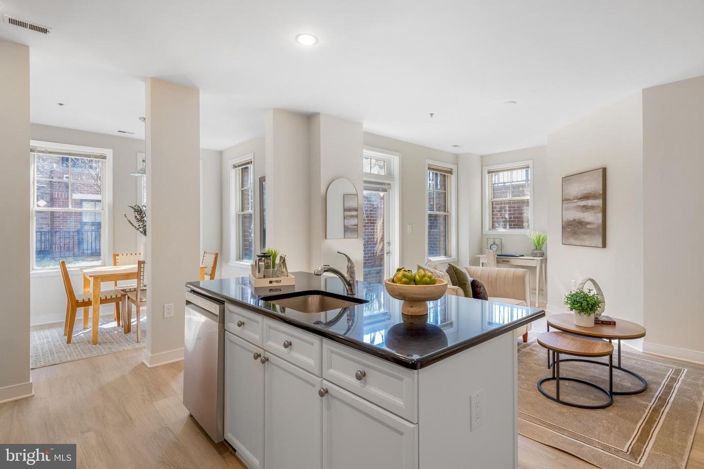 181 E Reed Avenue #103 photo 3
