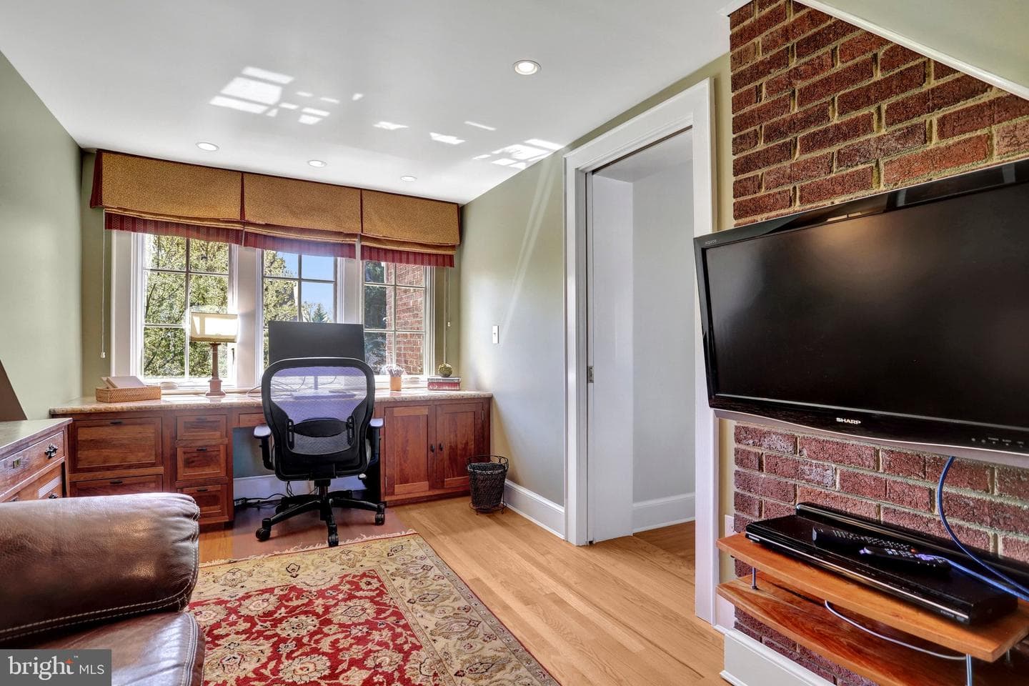 102 W Mason Avenue photo 34