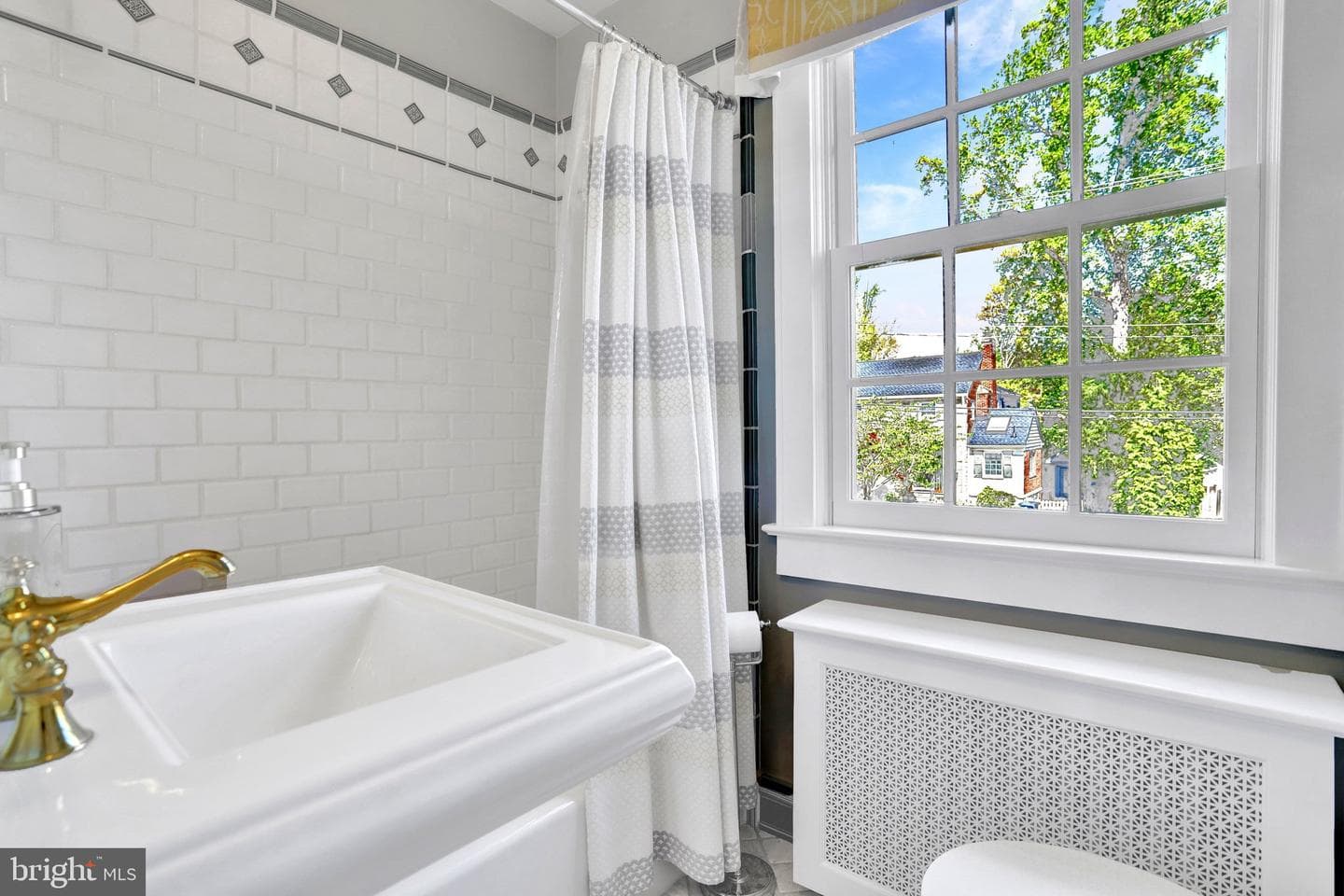 102 W Mason Avenue photo 44