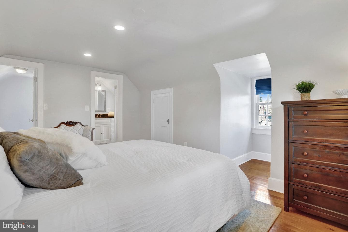 102 W Mason Avenue photo 47