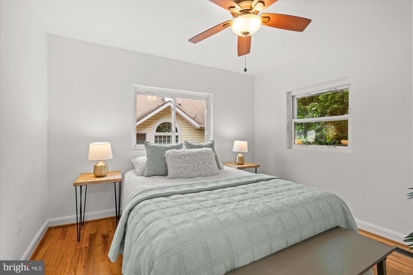 411 E Howell Avenue #a photo 17