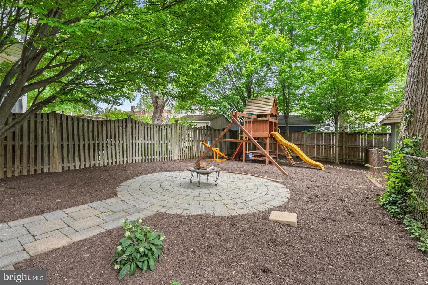 411 E Howell Avenue #a photo 26