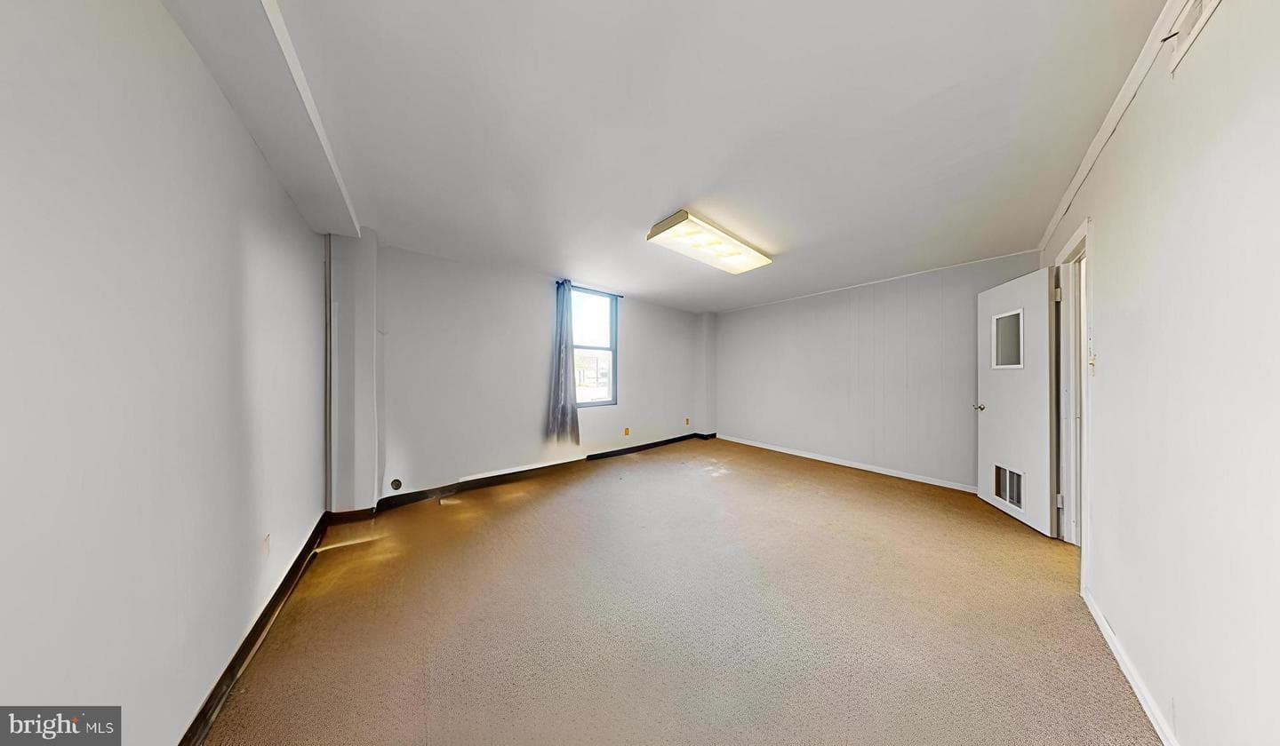 4600 Duke Street #419 / 420 photo 19