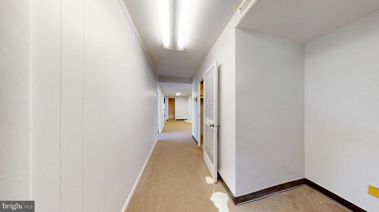 4600 Duke Street #419 / 420 photo 21