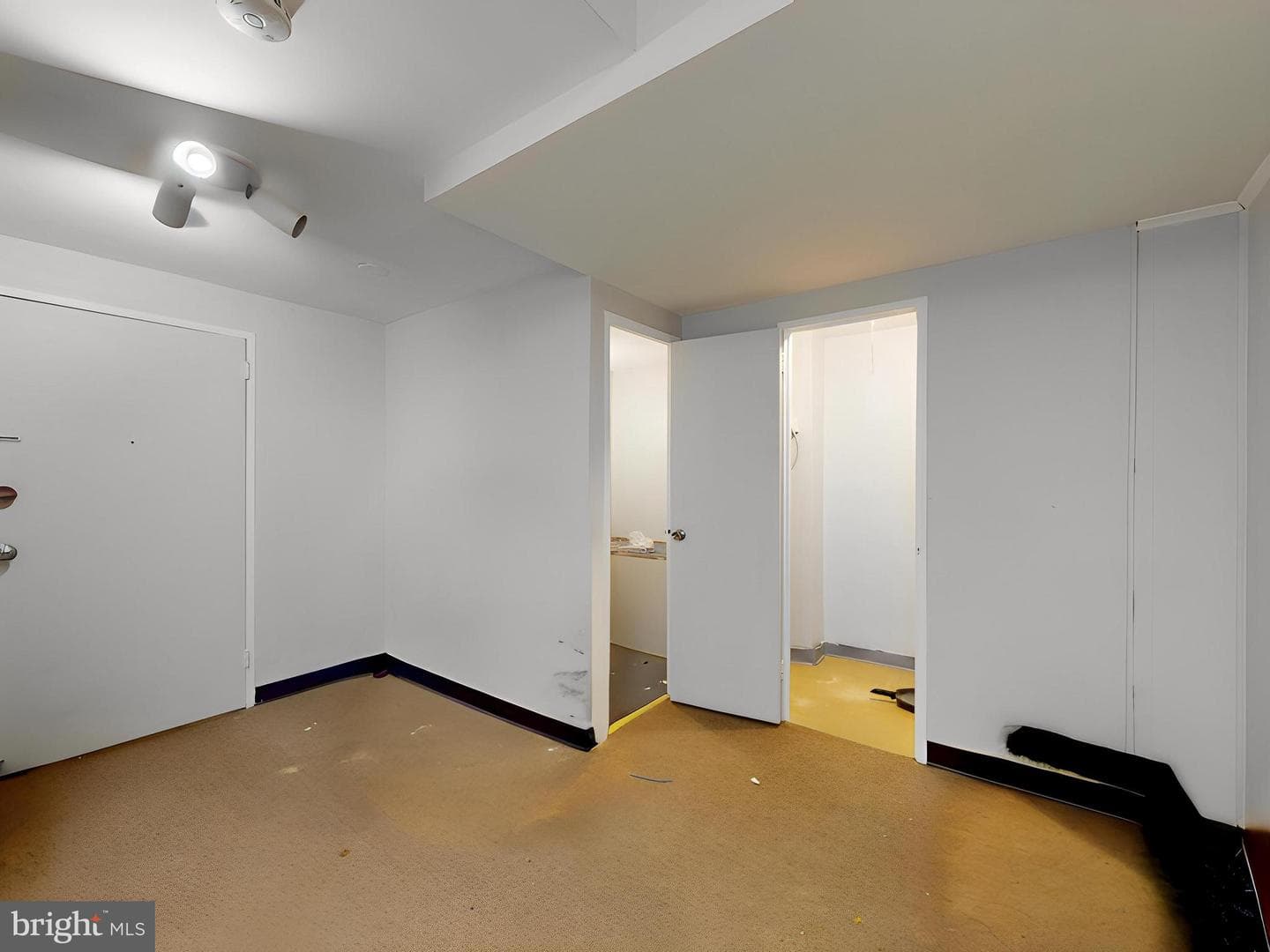 4600 Duke Street #419 / 420 photo 5