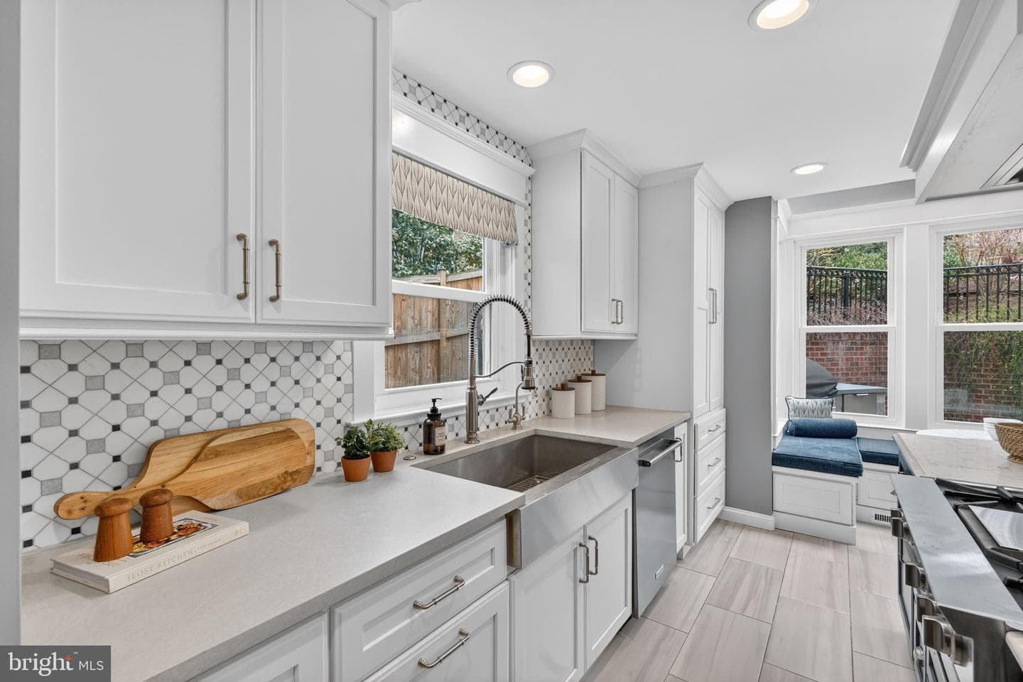 705 Chalfonte Drive photo 60