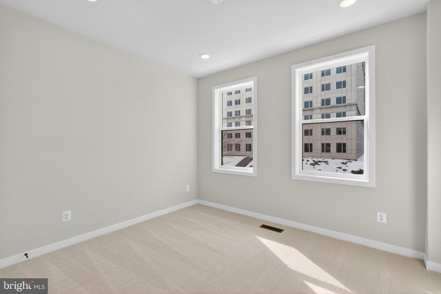 146 Pepperell Street photo 14