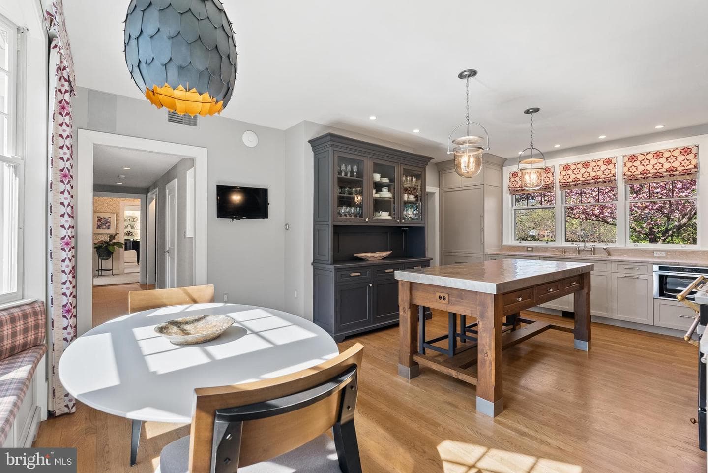 2307 Russell Road photo 10