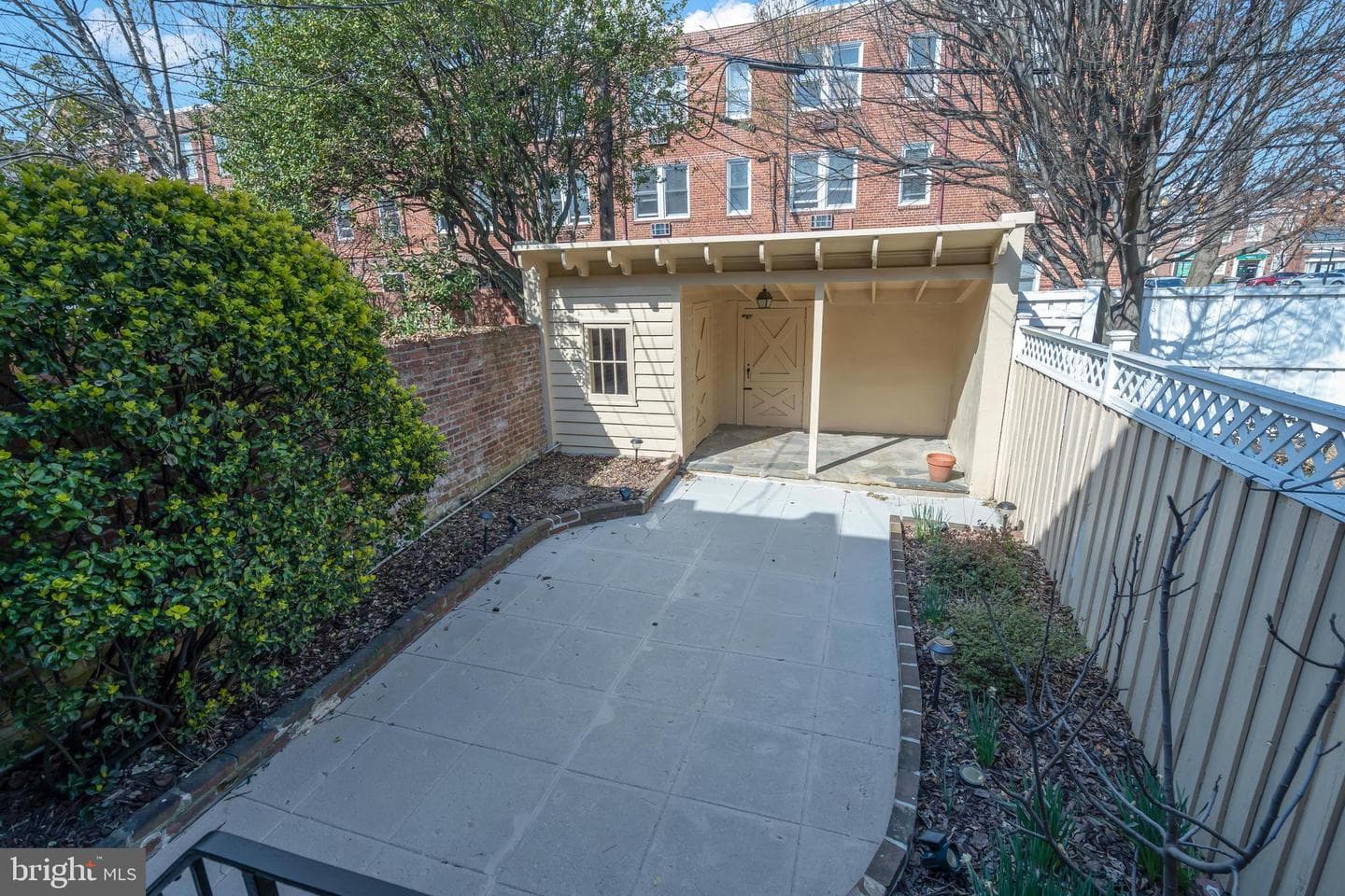 903 S Saint Asaph Street photo 28