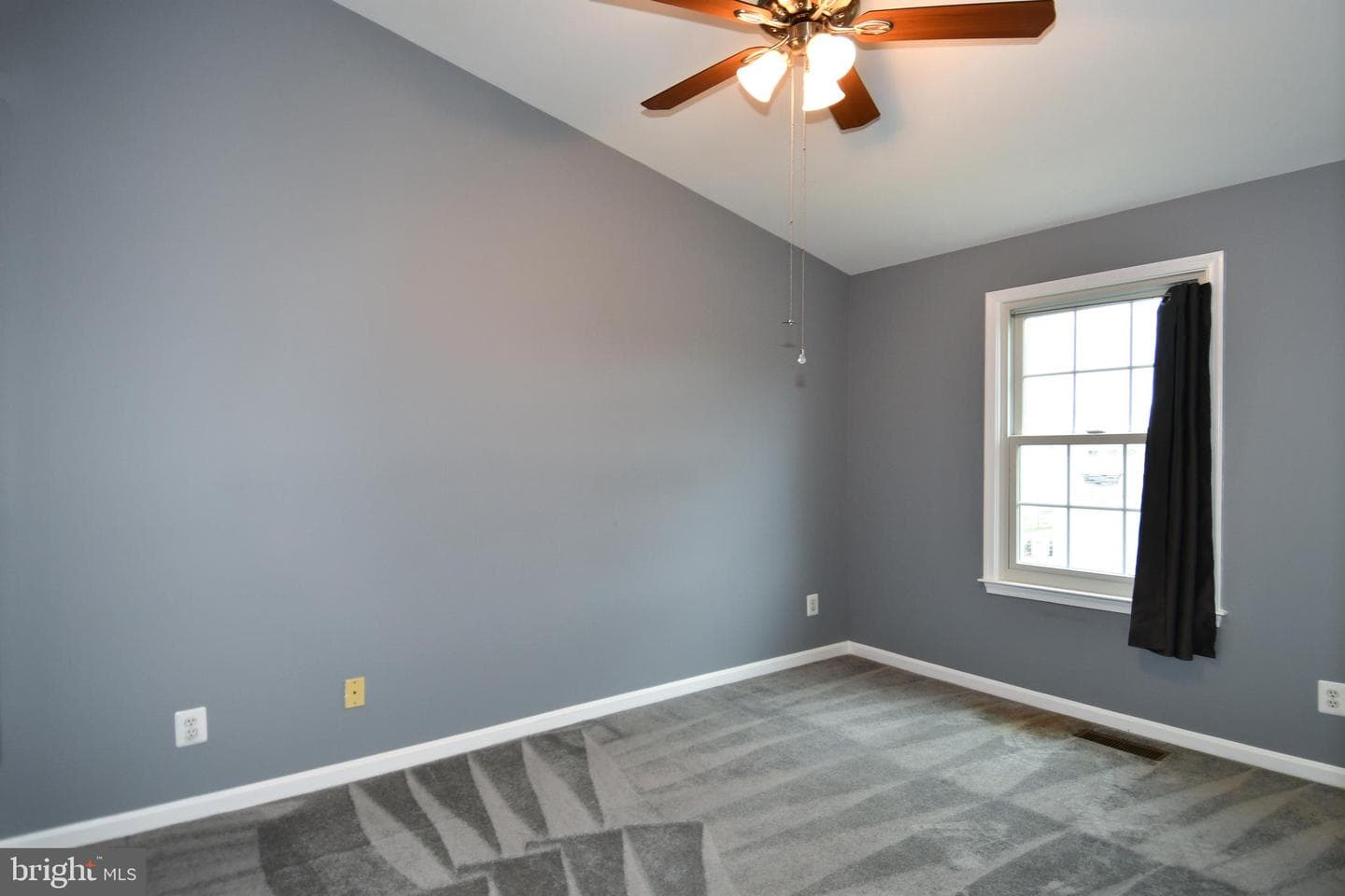1809 Kenwood Avenue #301 photo 25