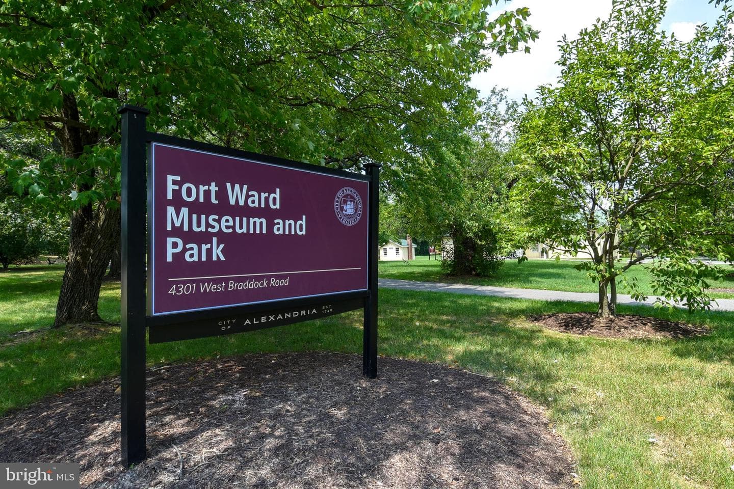 1809 Kenwood Avenue #301 photo 41