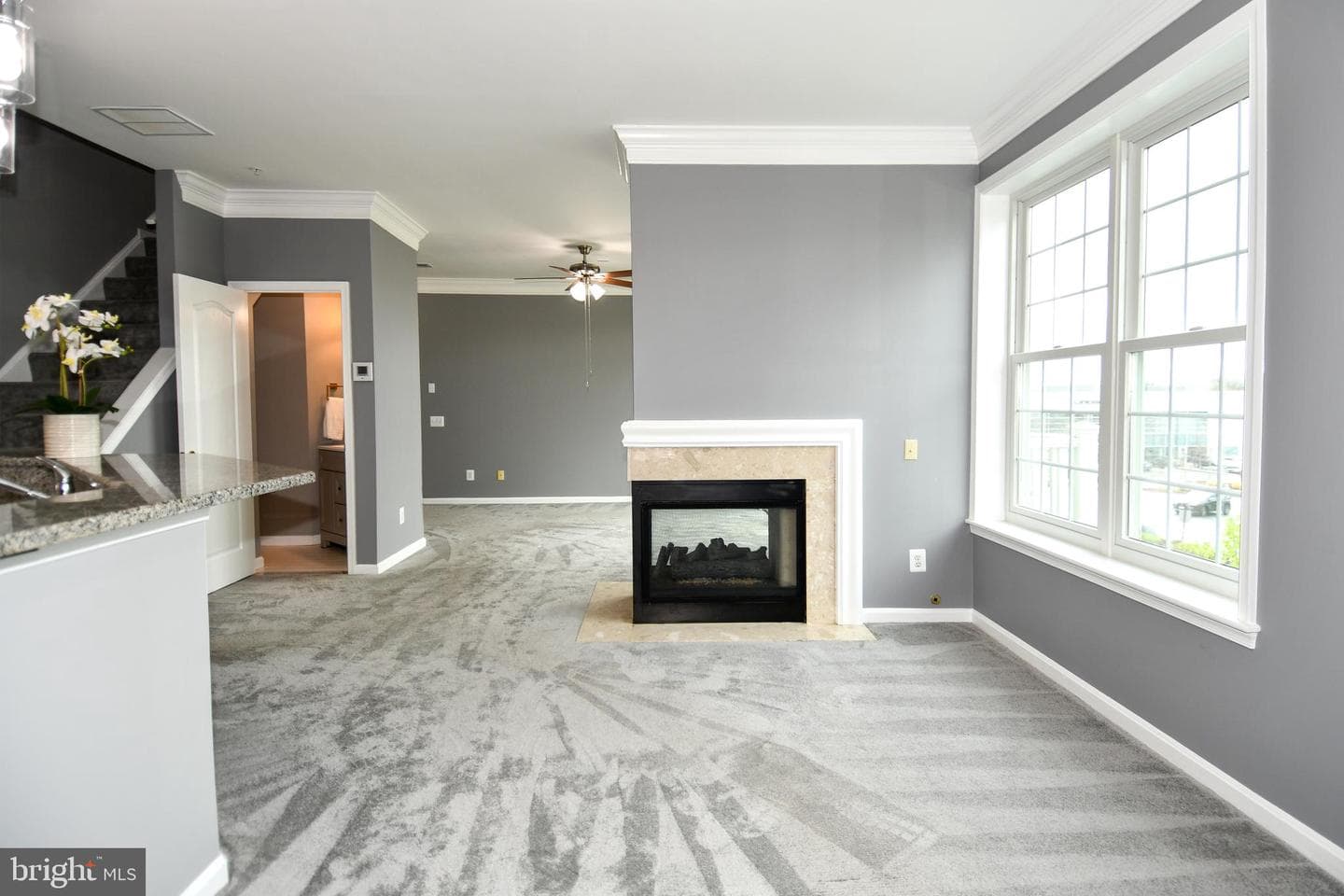 1809 Kenwood Avenue #301 photo 9