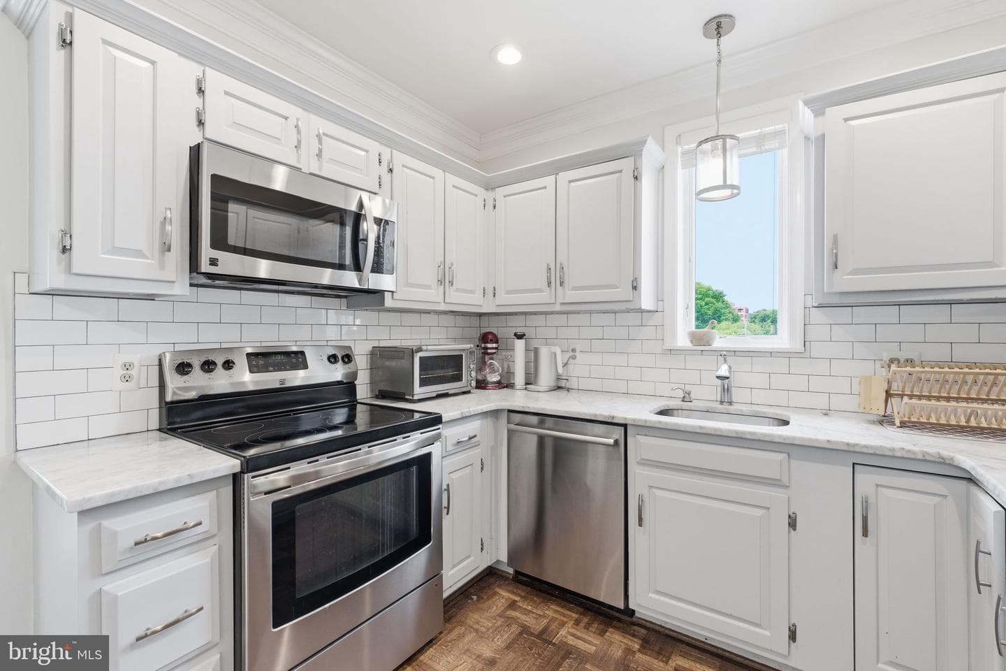 601 Wilkes Street #301 photo 11