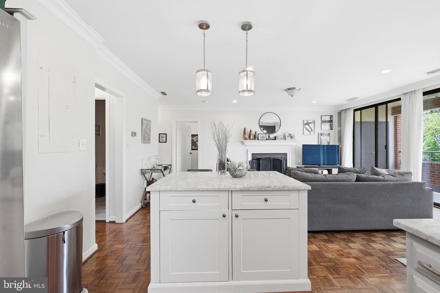 601 Wilkes Street #301 photo 14