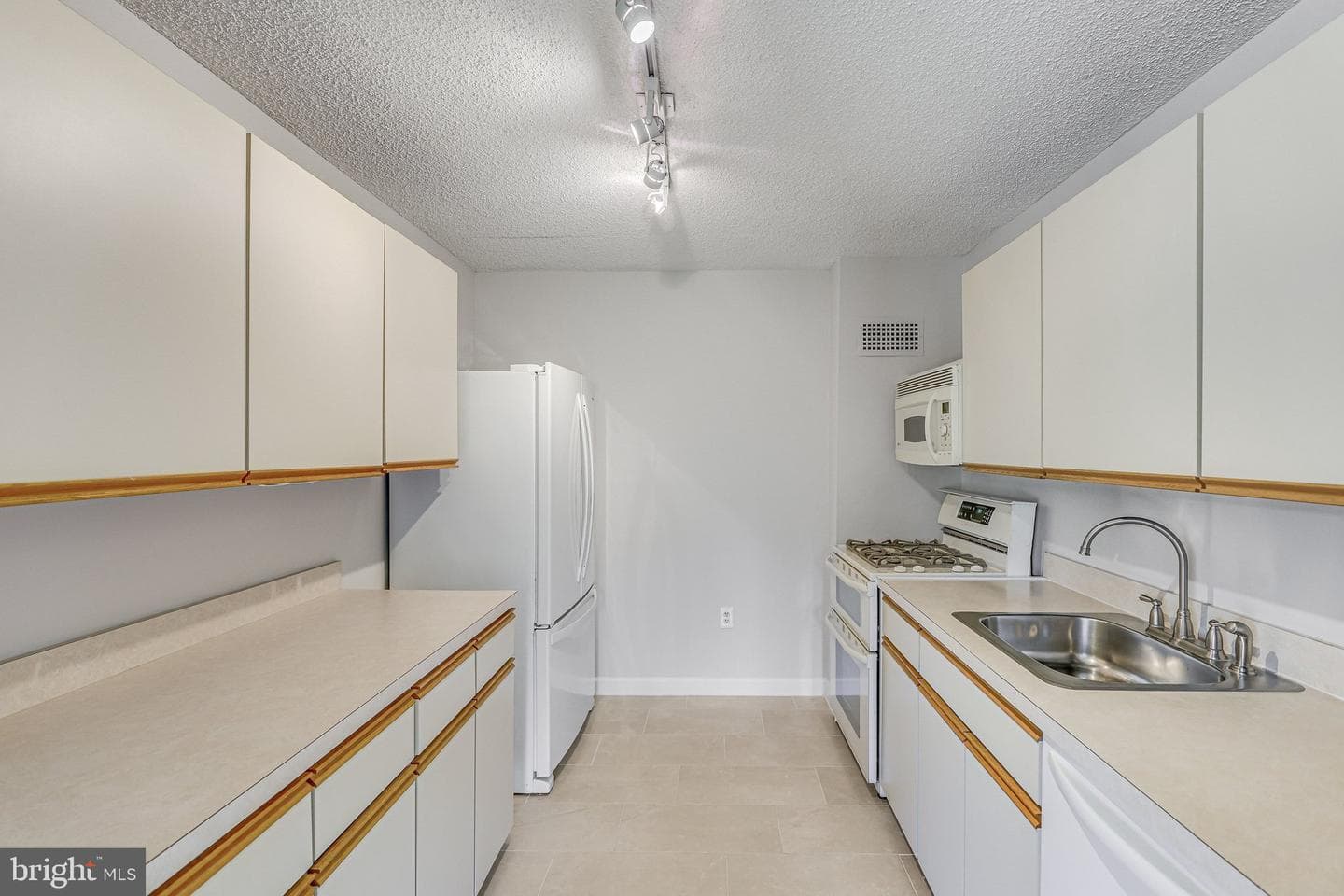 1225 Martha Custis Drive #417 photo 13