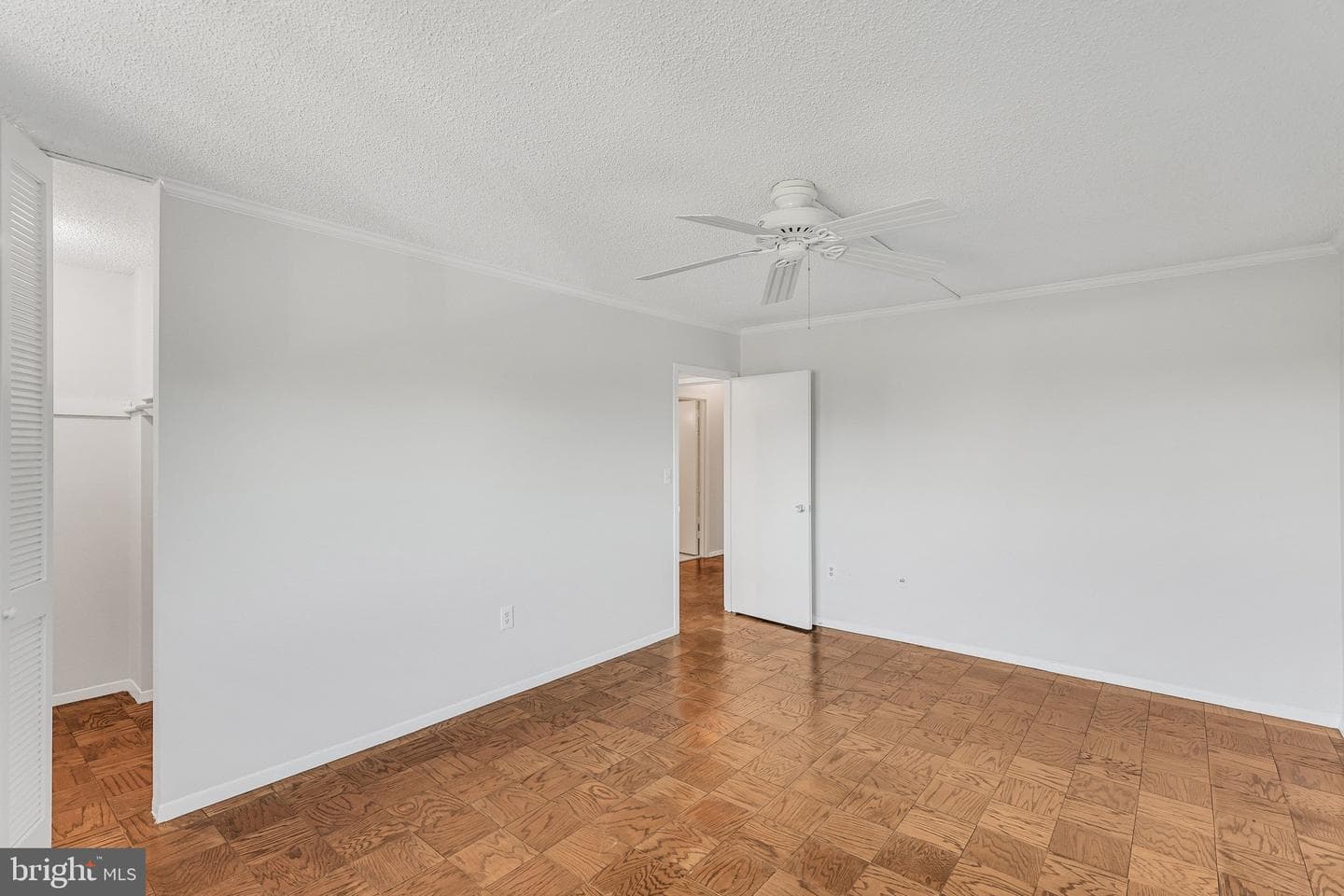 1225 Martha Custis Drive #417 photo 17