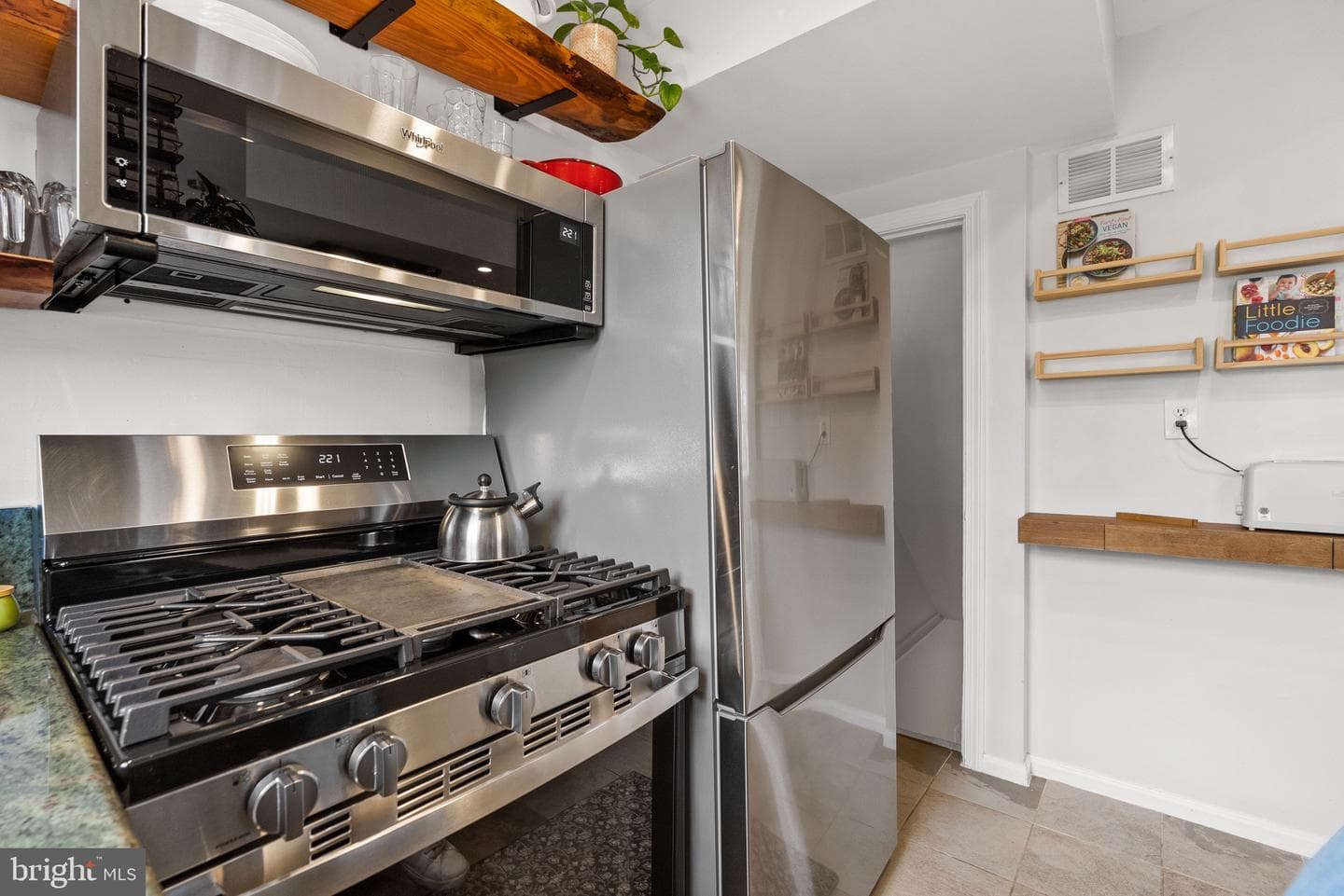 1214 Franklin Street photo 21