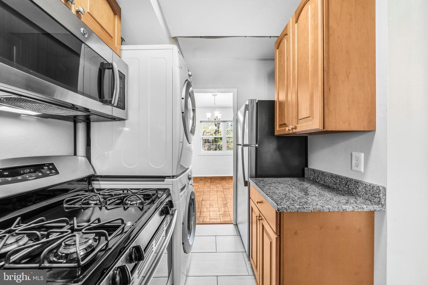1615 Mount Eagle Place photo 4