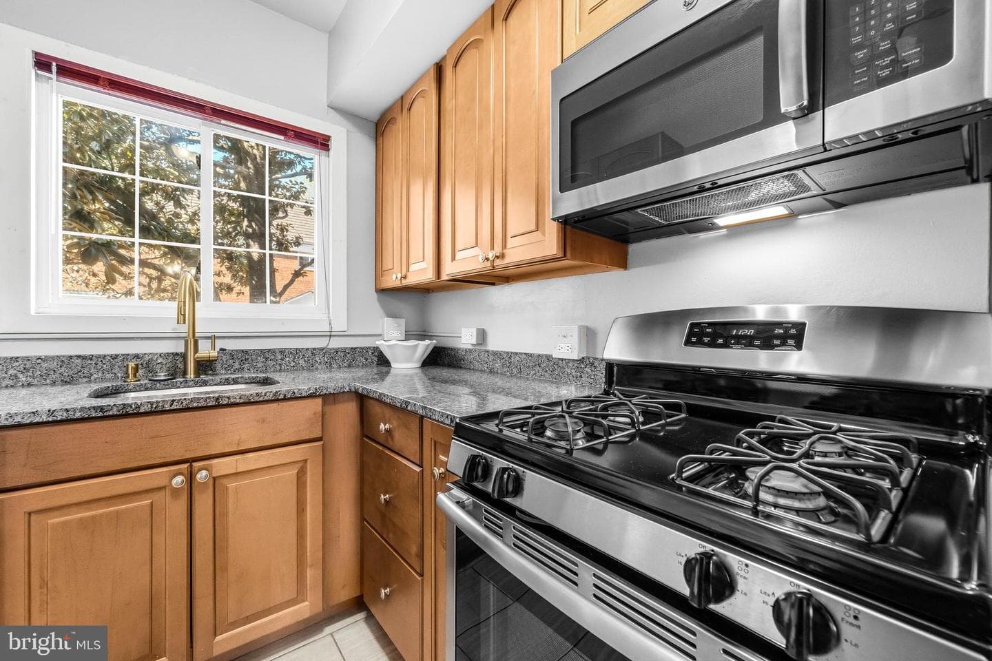 1615 Mount Eagle Place photo 7