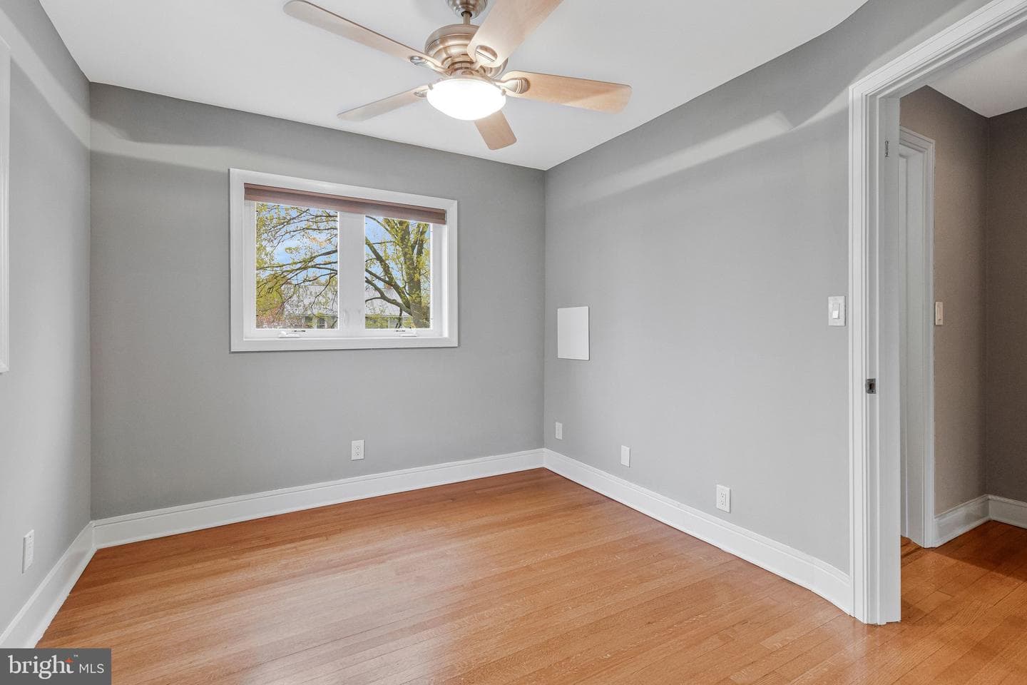 5 Custis Avenue E photo 24