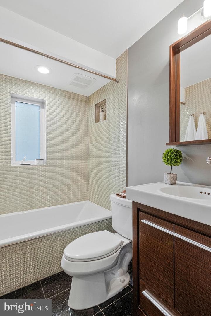 5 Custis Avenue E photo 26