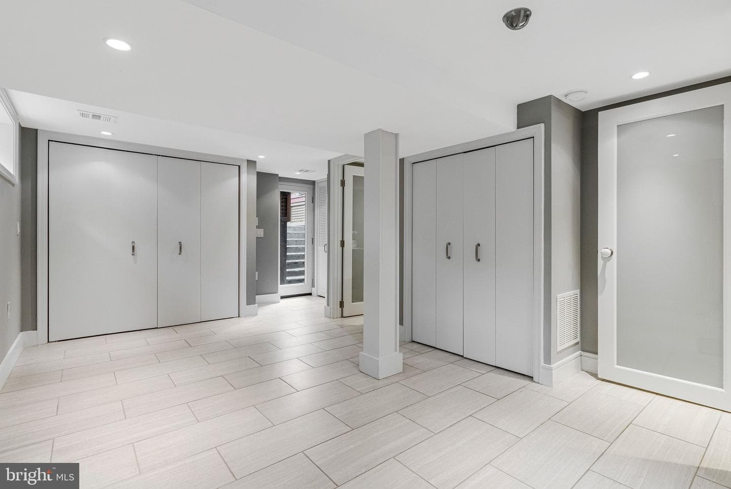 5 Custis Avenue E photo 36