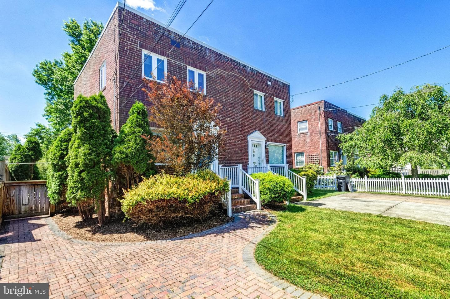 5 Custis Avenue E photo 5