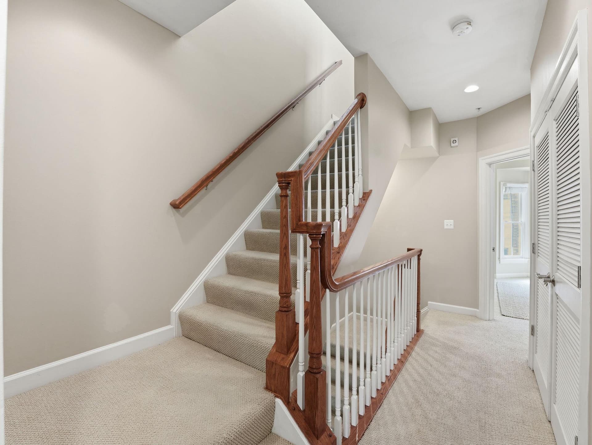 402 Oronoco Street photo 18