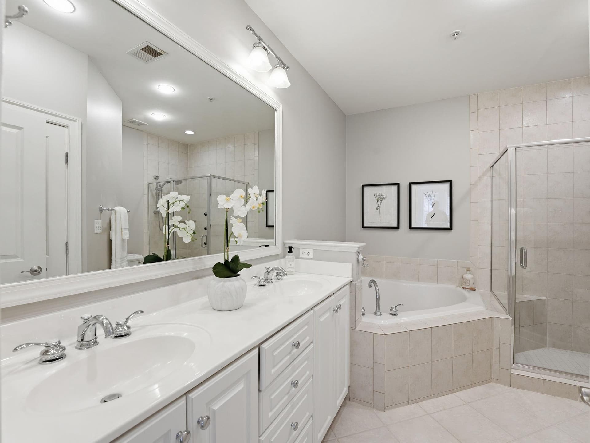 402 Oronoco Street photo 23