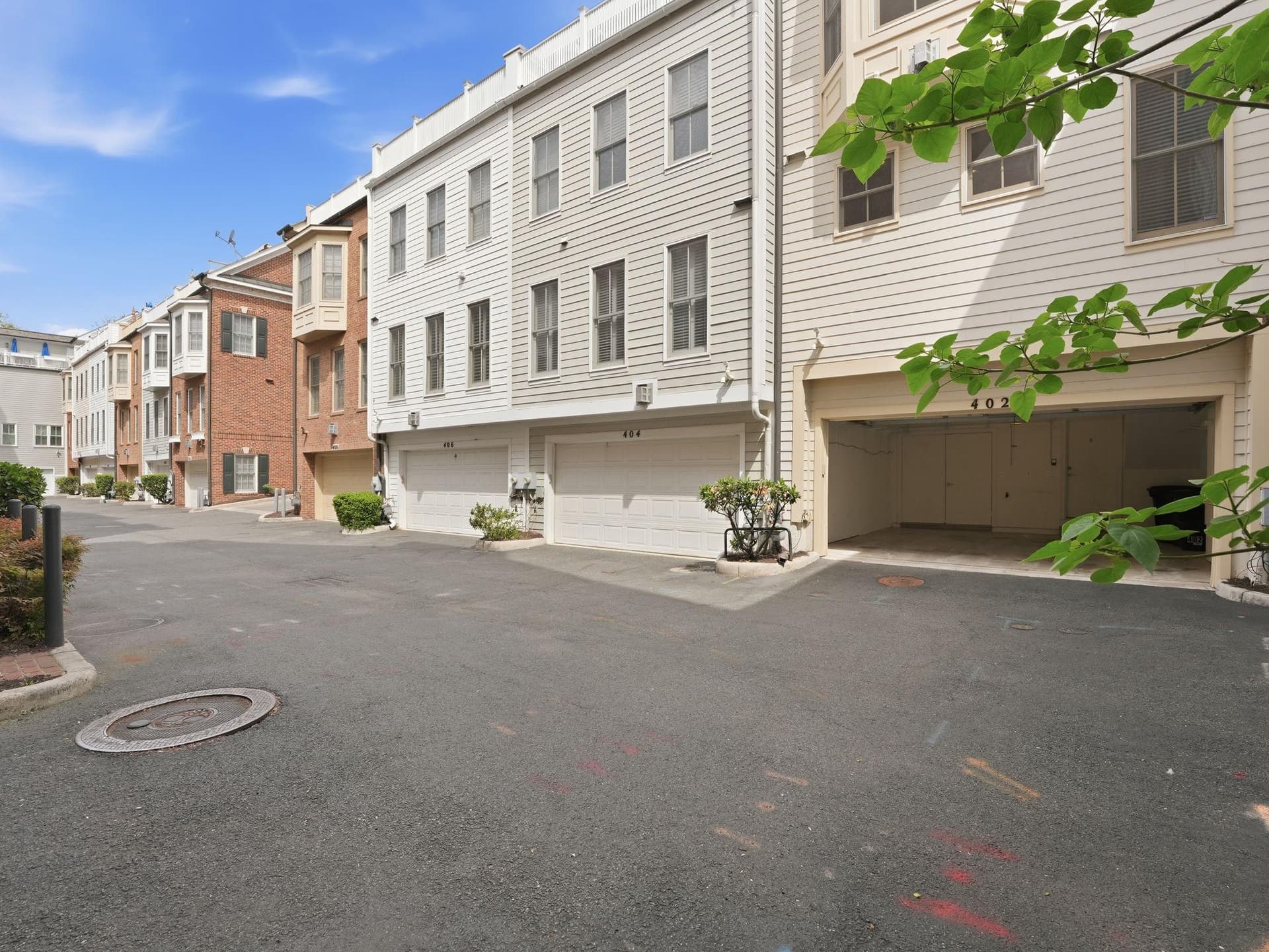 402 Oronoco Street photo 37