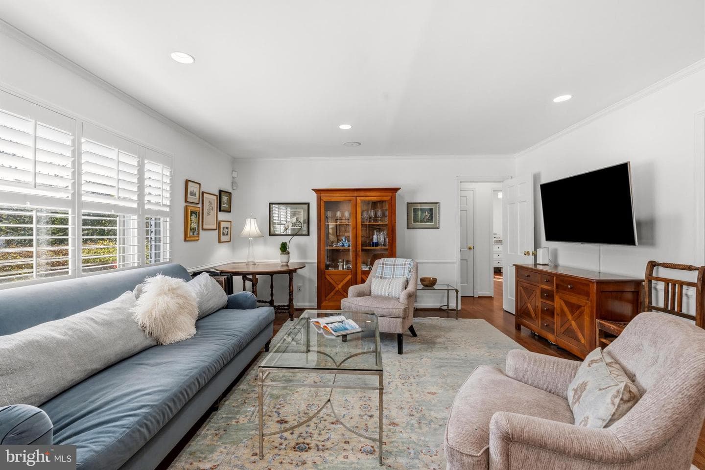 402 Skyhill Road photo 2