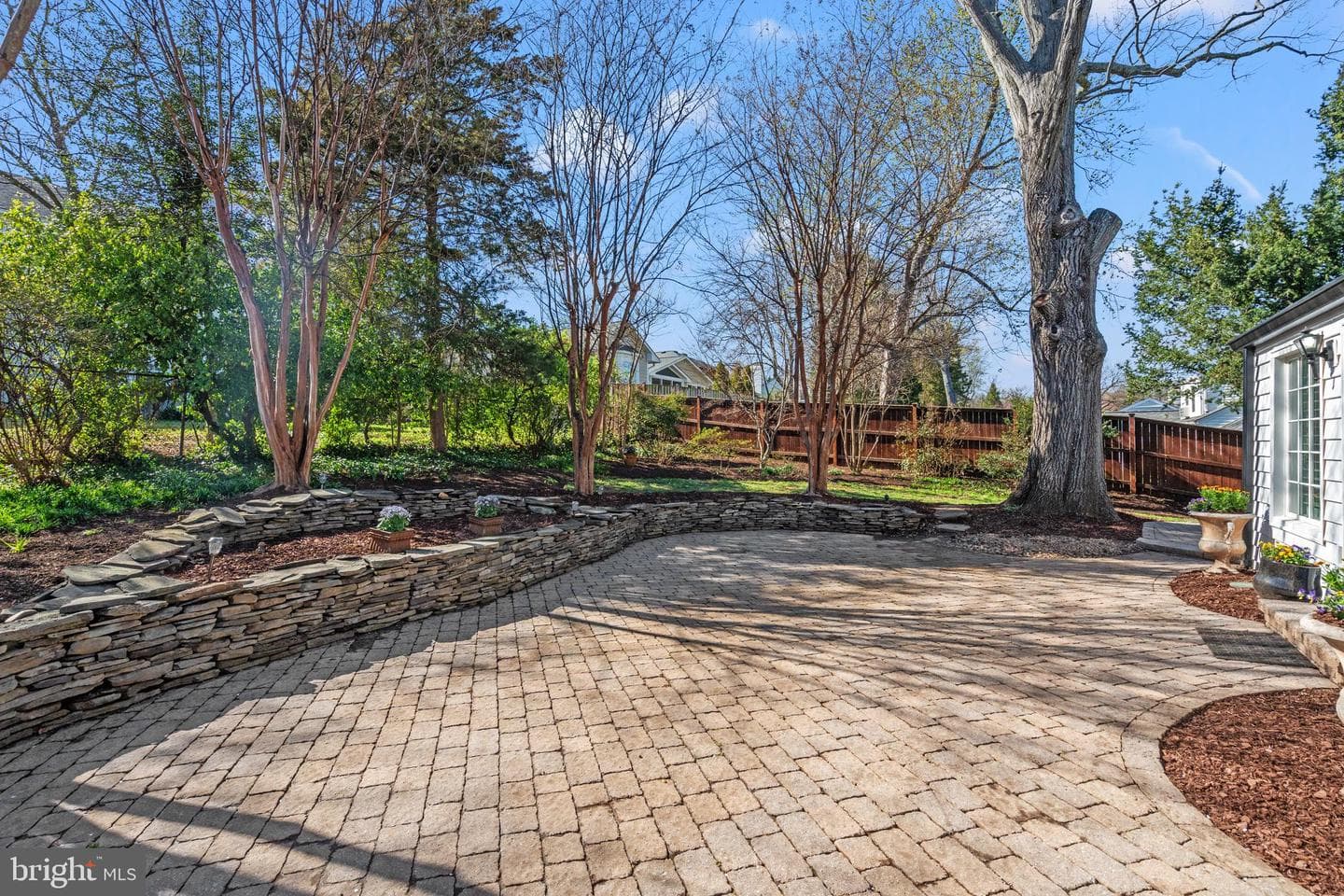 402 Skyhill Road photo 32