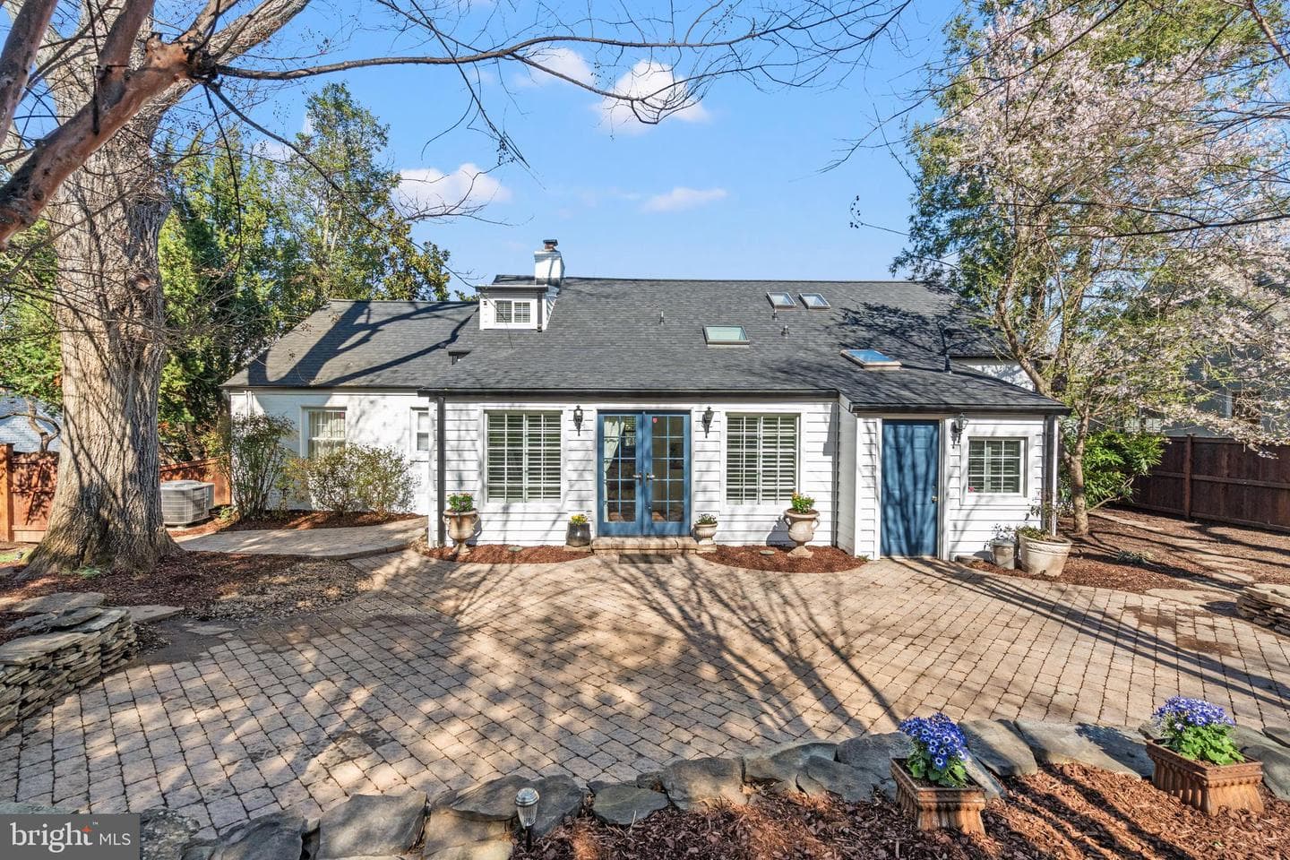 402 Skyhill Road photo 38