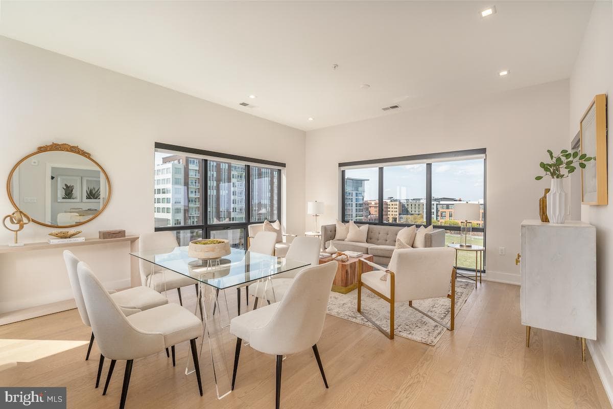 737 Swann Avenue #602