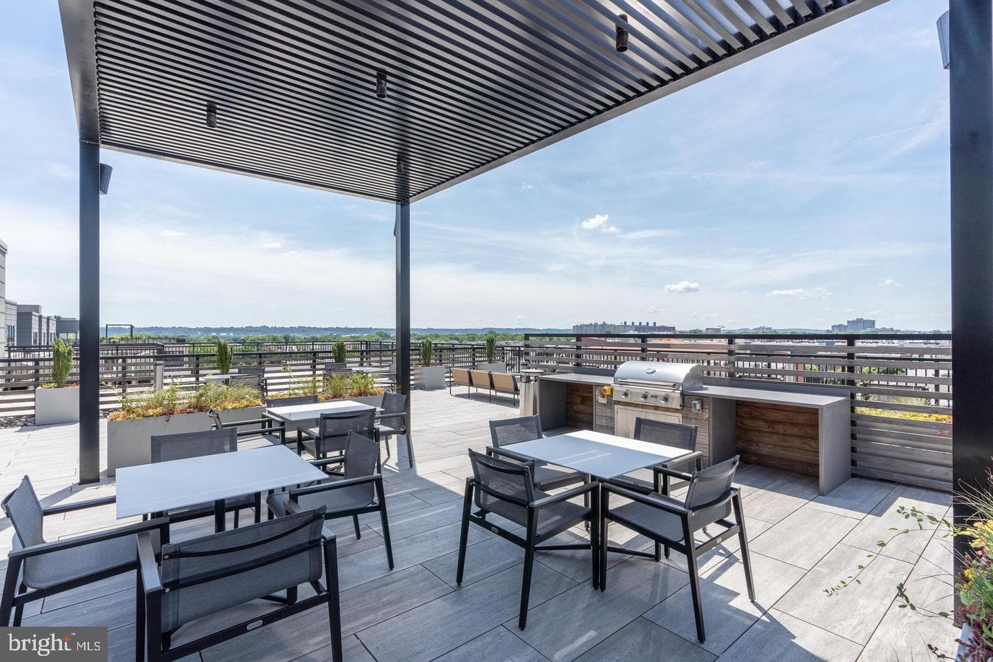 737 Swann Avenue #602 photo 34