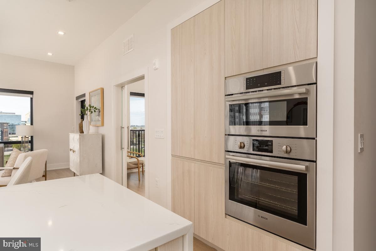 737 Swann Avenue #602 photo 7