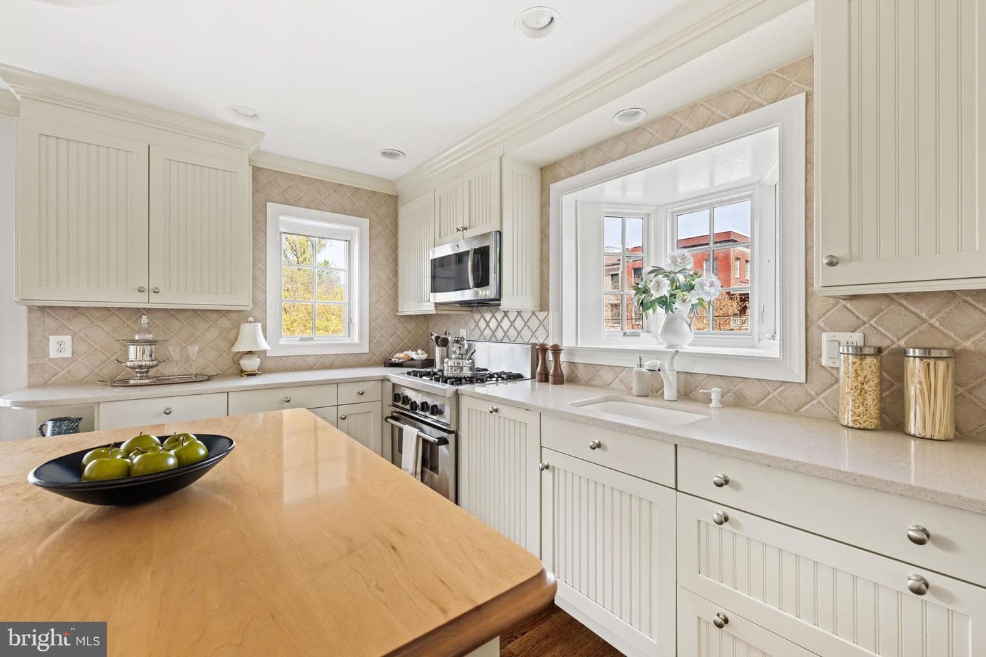 803 Green Street photo 18